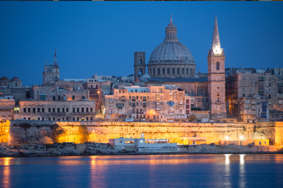 马耳他身份的孩子可以走两条路，你知道吗？DSE vs 华侨生联考，一张身份如何打通国内外升学双通道！(图1)